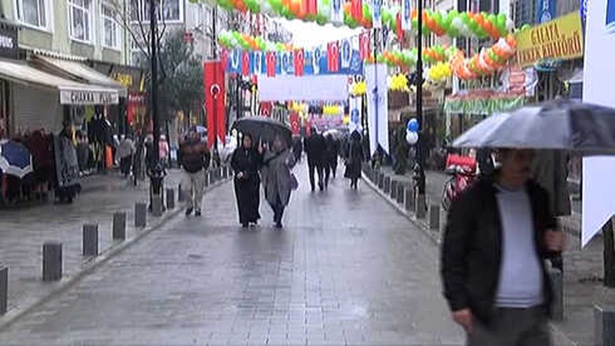 Eyüpsultan'da Özlem Çarşısı Hizmete Açıldı