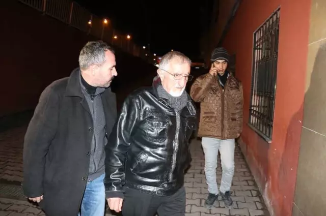 Sosyal Medyada Terör Propagandası Yapan Emekli Öğretmen Gözaltına Alındı
