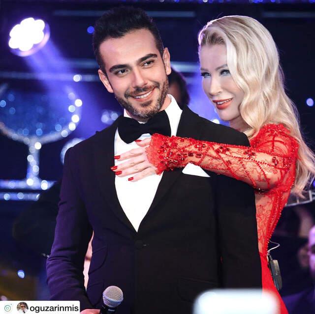 Seda Sayan Kafaları Karıştırdı! Bir Yanında Eski Sevgili Bir Yanında Yeni Sevgili Adayı