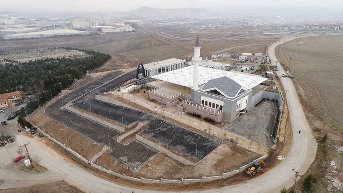 Çimşit Mezarlığı'ndaki Cami ve Tesislerde Son Rötuşlar