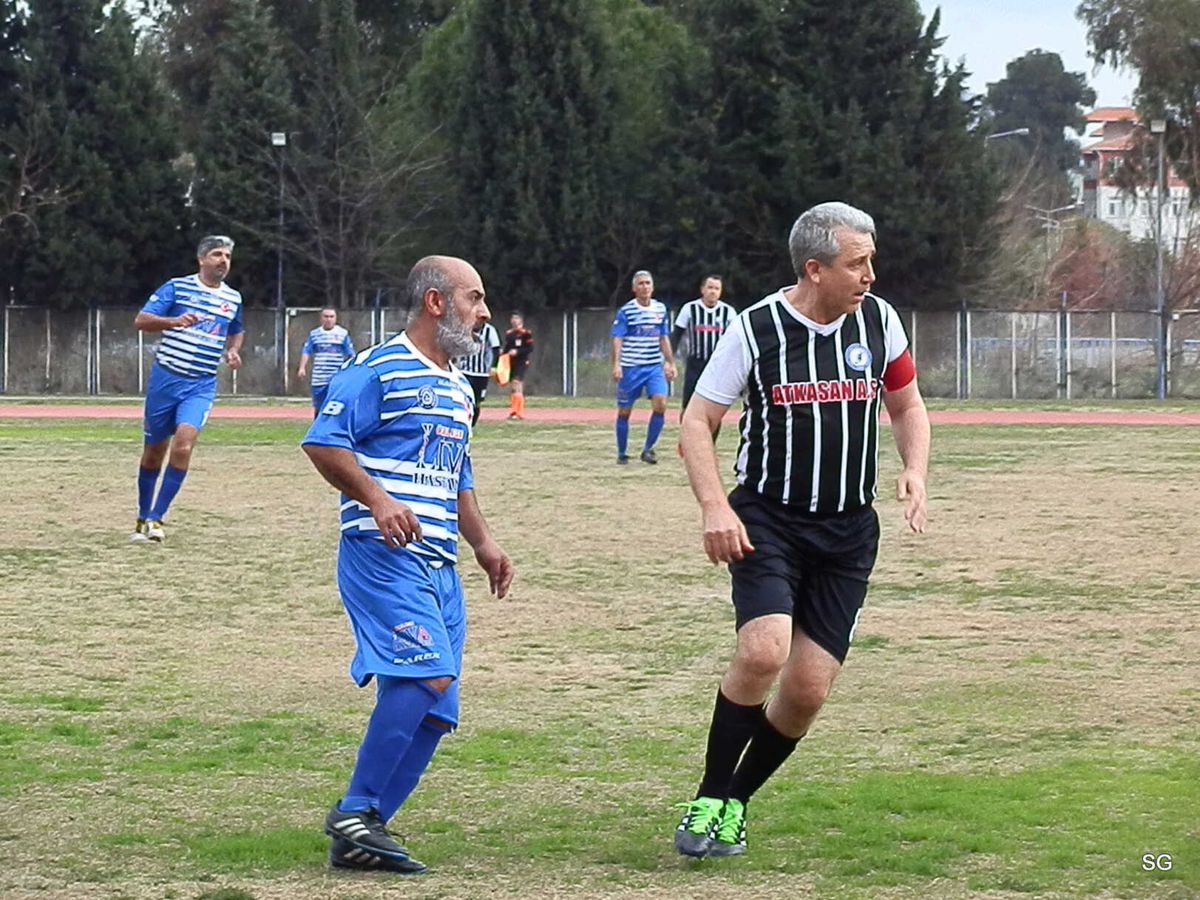 Rektör Sahada Üniversite Derbide
