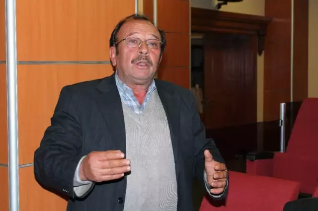 Arıcılar Peteklerini Korumak İçin Çare Bekliyor Arıcılar Peteklerini Korumak İçin Çare Bekliyor