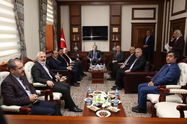 Kudaka Yönetim Kurulu Toplantısı Bayburt'ta Yapıldı Kudaka Yönetim Kurulu Toplantısı Bayburt'ta Yapıldı