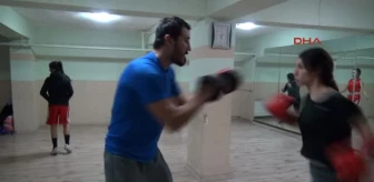 Milli Boksör Sema Çalışkan Nevşehir'de 7'nci Şampiyonluğu Elde Etmek İstiyorum