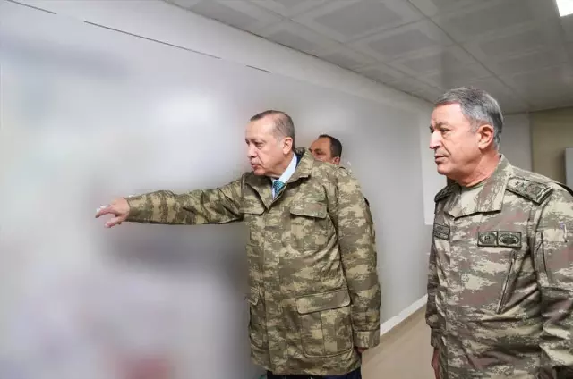 Sınır Hattına Giden Erdoğan'dan Çok Net Operasyon Mesajı: Netice Alınana Dek Sürecek Sınır Hattına Giden Erdoğan'dan Çok Net Operasyon Mesajı: Netice Alınana Dek Sürecek
