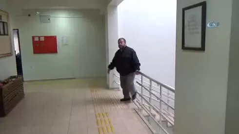 Zeytin Dalı Harekatı'na Destek Olmak İçin 3 Aylık Muhtar Maaşını Askerlere Bağışladı Zeytin Dalı Harekatı'na Destek Olmak İçin 3 Aylık Muhtar Maaşını Askerlere Bağışladı
