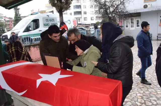 Kazada Ölen Polis Son Yolculuğuna Uğurlandı