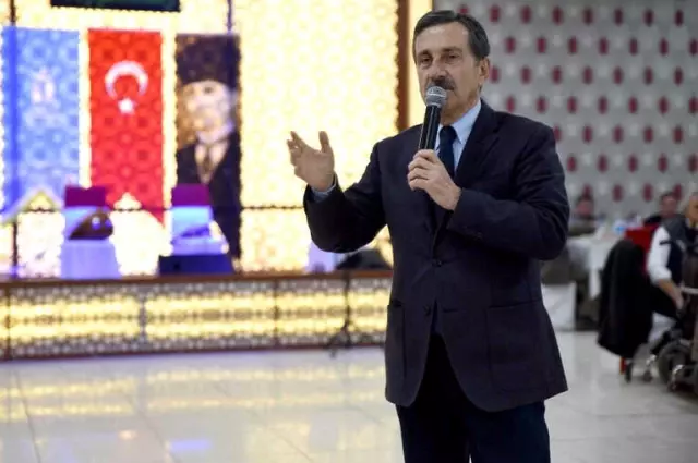 Ahmet Ataç, Moral Gecesine Katıldı Ahmet Ataç, Moral Gecesine Katıldı