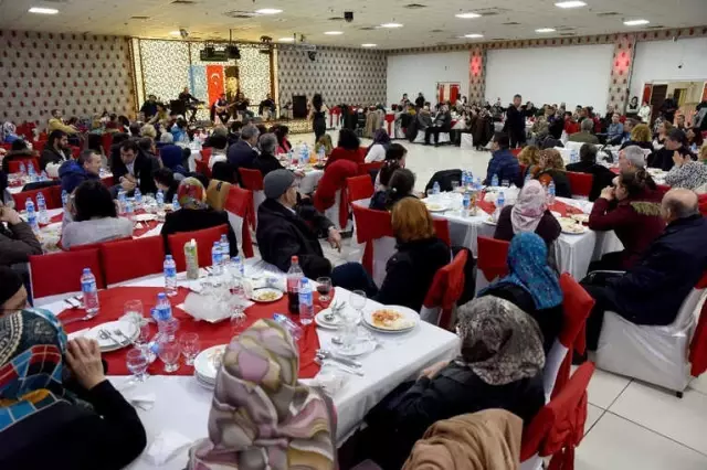 Ahmet Ataç, Moral Gecesine Katıldı Ahmet Ataç, Moral Gecesine Katıldı