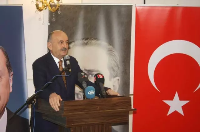 AK Parti Bursa'da İl Teşkilatından Birlik ve Beraberlik Yemeği AK Parti Bursa'da İl Teşkilatından Birlik ve Beraberlik Yemeği
