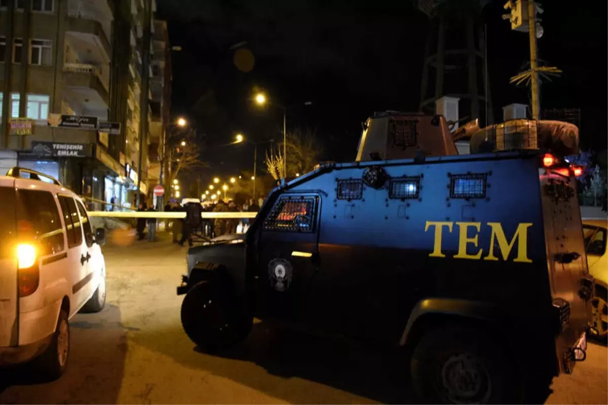 Güncelleme - Diyarbakır'da Çöp Konteynerinde Patlama