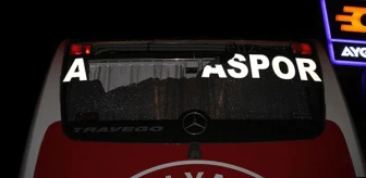 Antalyaspor Otobüsüne Taşlı Saldırı