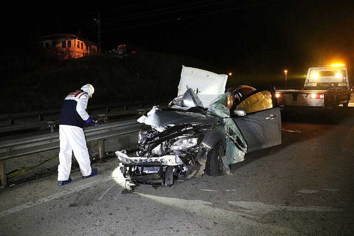 Karabük'te Trafik Kazası: 2 Ölü, 3 Yaralı