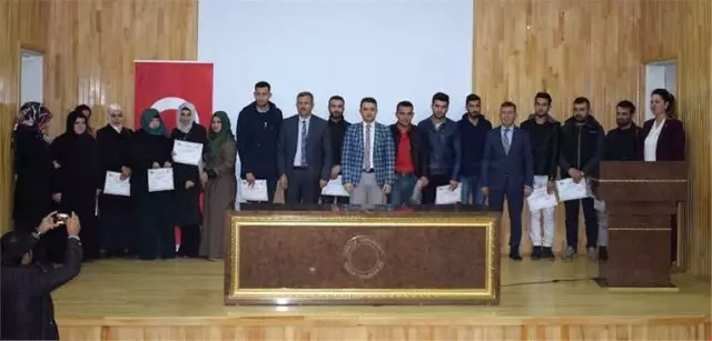 30 Girişimci Sertifikalarını Aldı 30 Girişimci Sertifikalarını Aldı