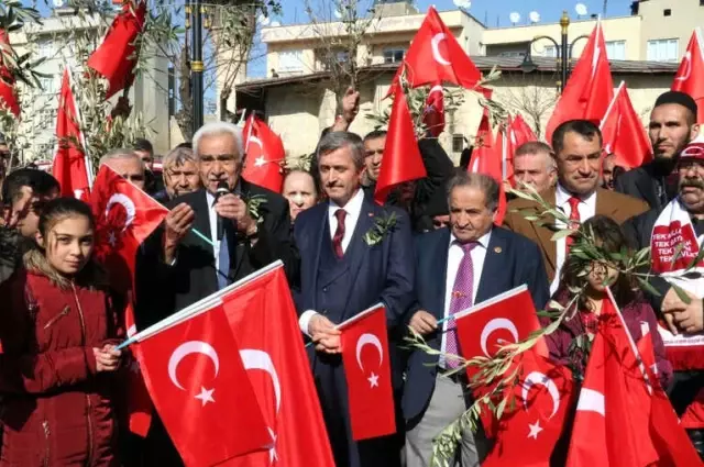 Afrin'deki Operasyona Şehit Ailelerinden Zeytin Dalı ile Destek Afrin'deki Operasyona Şehit Ailelerinden Zeytin Dalı ile Destek