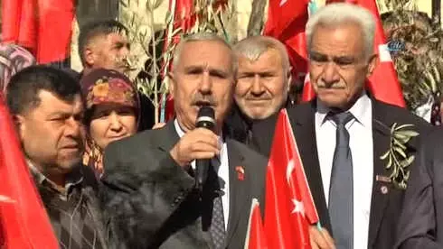 Afrin'deki Operasyona Şehit Ailelerinden Zeytin Dalı ile Destek Afrin'deki Operasyona Şehit Ailelerinden Zeytin Dalı ile Destek