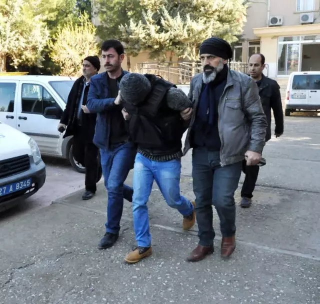 Baba ve Oğlunu Kaleşnikofla Öldüren Zanlı 3 Yıl Sonra Yakalandı