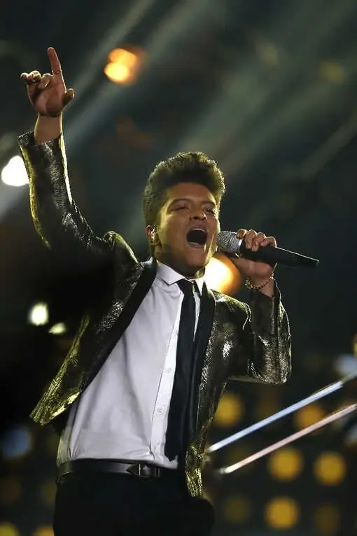 Bruno Mars, Grammy Ödülleri'ne Damga Vurdu Bruno Mars, Grammy Ödülleri'ne Damga Vurdu
