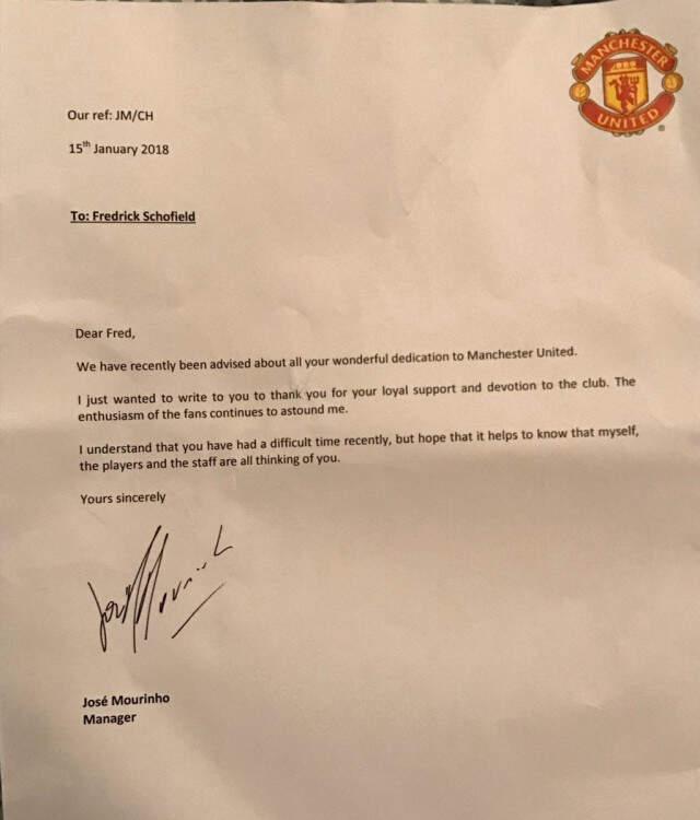 Jose Mourinho, 94 Yaşındaki Manchester United Taraftarına Mektup Yolladı
