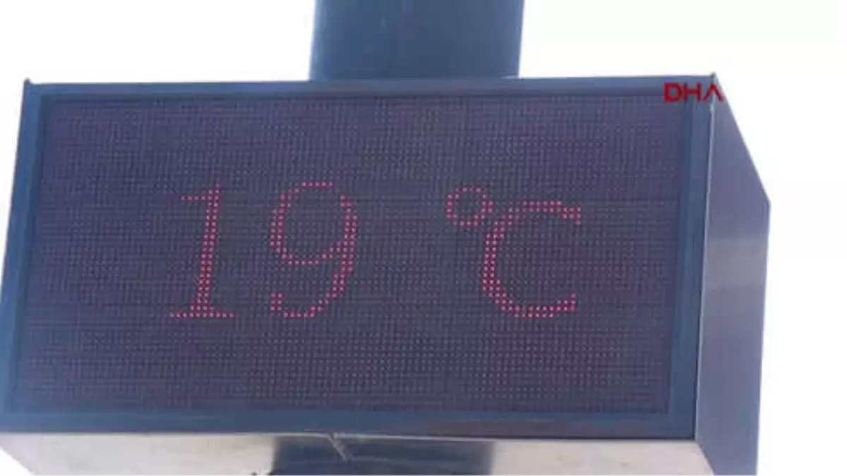 Muğla-Marmaris, Kış Mevsiminde Baharı Yaşadı