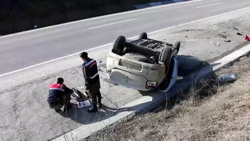 Trafik Kazası: 1 Yaralı Trafik Kazası: 1 Yaralı