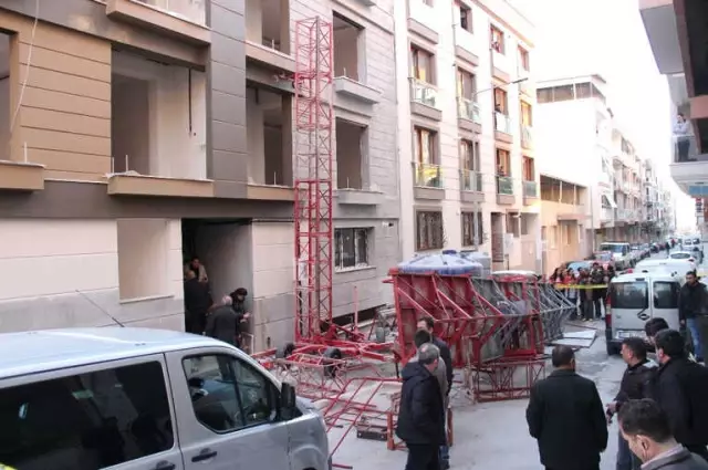 İnşaatta Demir İskele Devrildi: 1 Ölü, 1 Yaralı