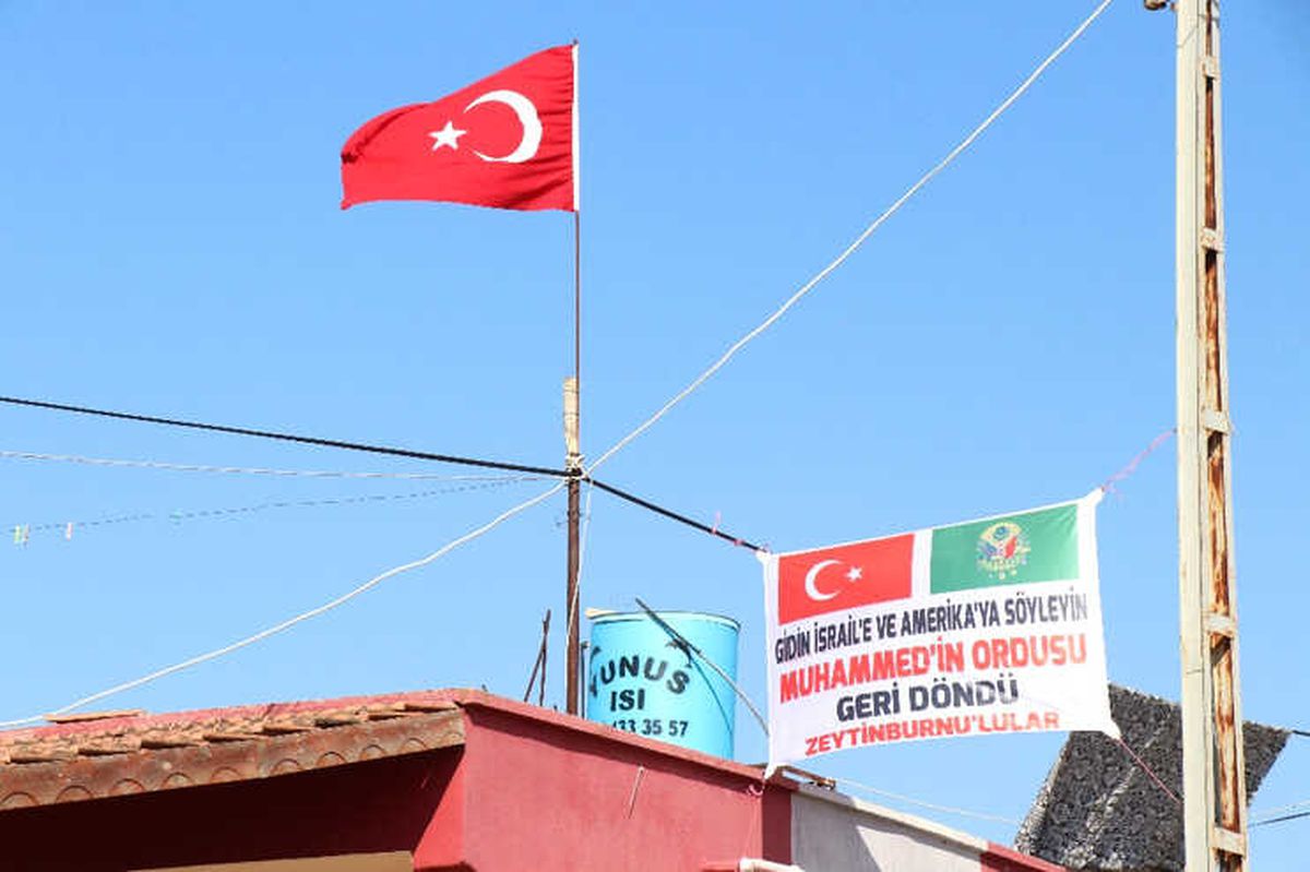 Sınırda Çok Anlamlı Pankart