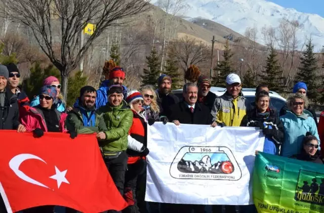 40 Dağcı Süphan Dağı'na Kış Tırmanışı Yapacak 40 Dağcı Süphan Dağı'na Kış Tırmanışı Yapacak