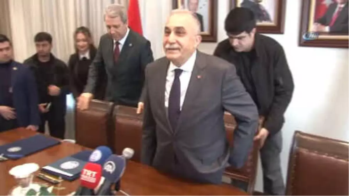 Bakan Fakıbaba: 'Toprağı Suyla Çiftçiyi Bilgi ile Buluşturacağız'