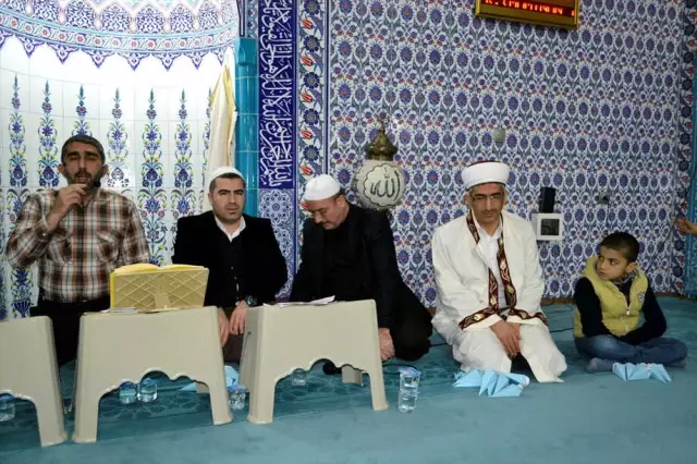 Hakkari'de Şehitler İçin Tören Düzenlendi