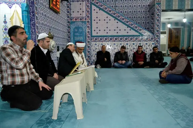 Hakkari'de Şehitler İçin Tören Düzenlendi