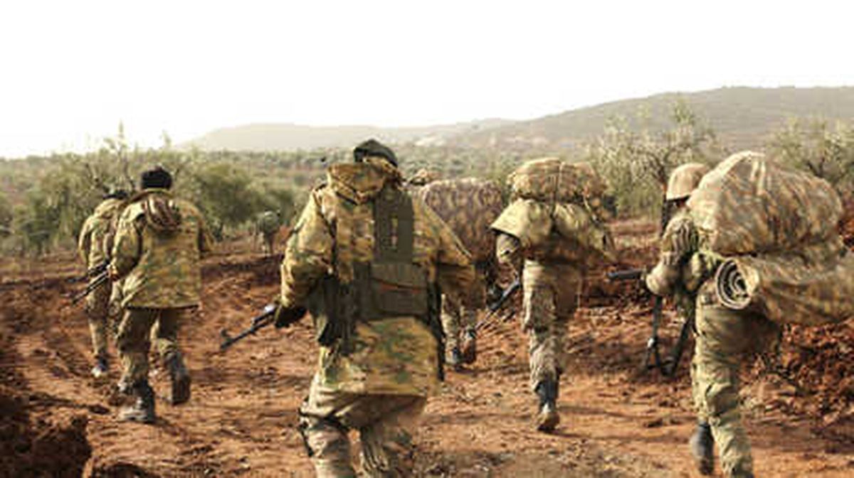 Afrin Operasyonunun 13. Gününde, Türk Özel Kuvvetler Askerleri Dağın Zirvesinde