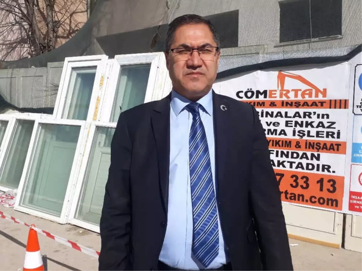 Bilecik'te PTT'nin Eski Binasının Yıkımına Başlanıldı