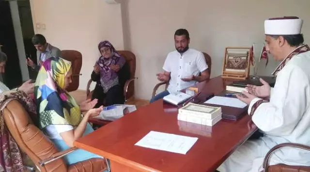 Diyanetten Müftülerin Nikah Yetkisine 'Suriyeli Eş' Ayarı