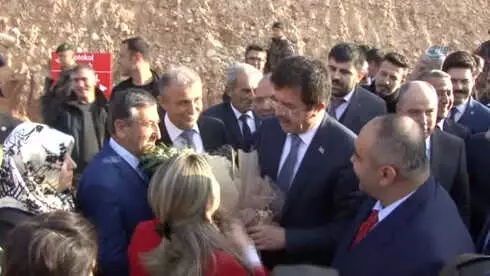 Ekonomi Bakanı Zeybekci: '15 Temmuz'un Esintisi Yanlarından Geçse Yıllarca Ayağa Kalkamazlardı'