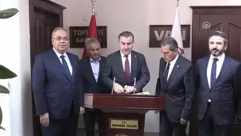 Gençlik ve Spor Bakanı Bak: 'Bu Afrin Operasyonu Sınırımızdaki O Terör Yuvalarını Dağıtmak İçin... Gençlik ve Spor Bakanı Bak: 'Bu Afrin Operasyonu Sınırımızdaki O Terör Yuvalarını Dağıtmak İçin...