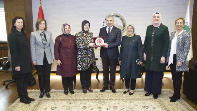 Kadın Milletvekilleri Büyükşehir'de Kadın Milletvekilleri Büyükşehir'de
