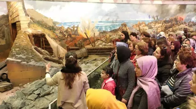 Kadınlar Manisa'yı Gezdi