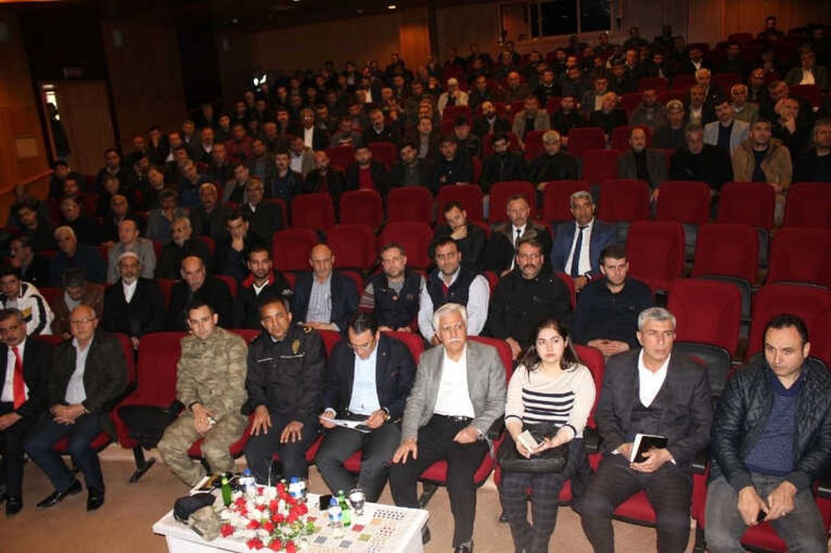 Kahta'da Öğrenci Servisleri ve Okul Güvenliği Toplantısı Yapıldı