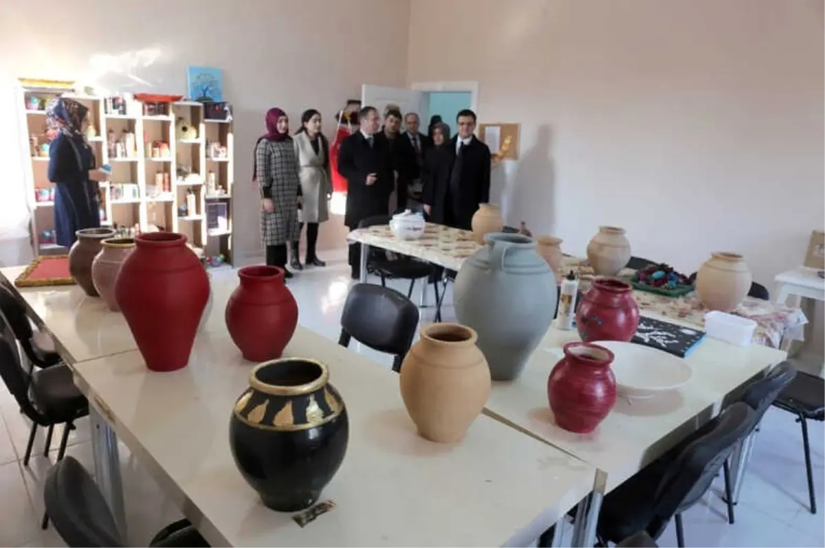 Kaymakamlar, Güreşçilerle Bir Araya Geldi