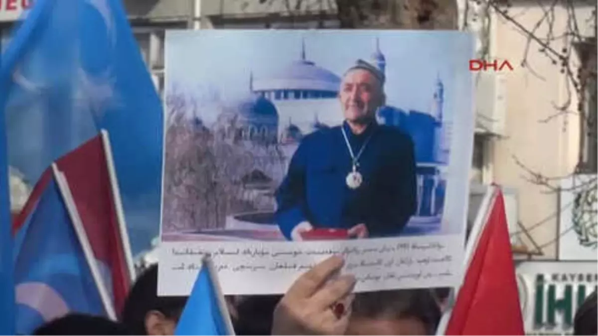 Kayseri Doğu Türkistanlılar, Çin'de Öldürülen İslam Alimi İçin Gıyabi Cenaze Namazı Kıldı