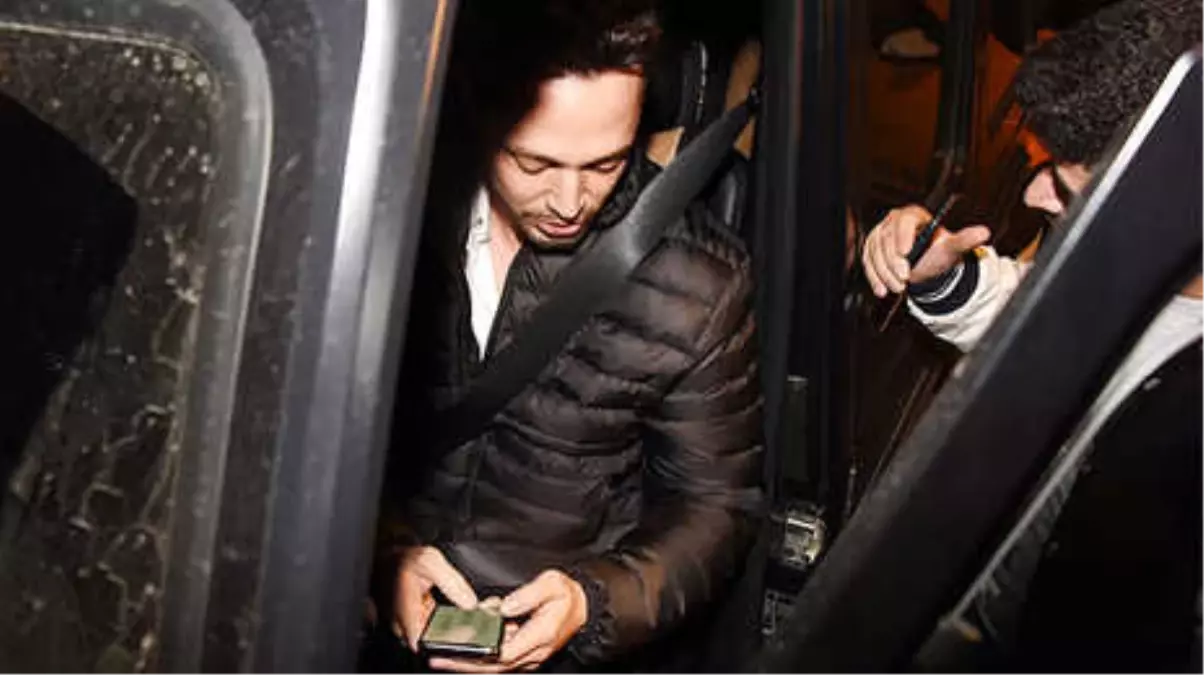 Murat Boz'dan Kendisi Yüzünden İşten Atılan Hayranına Yardım Eli