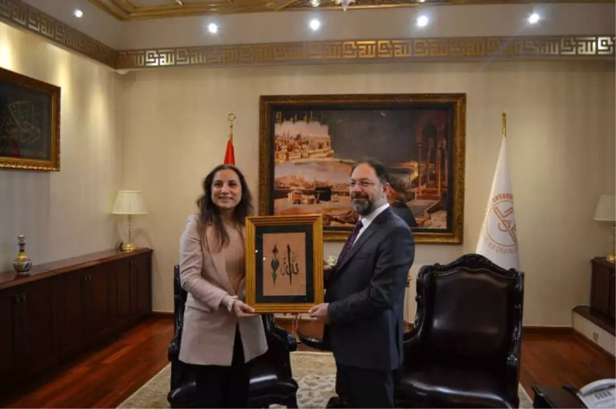 Rektör Çakar, Diyanet İşleri Başkanı Prof. Dr. Ali Erbaş'ı Ziyaret Etti