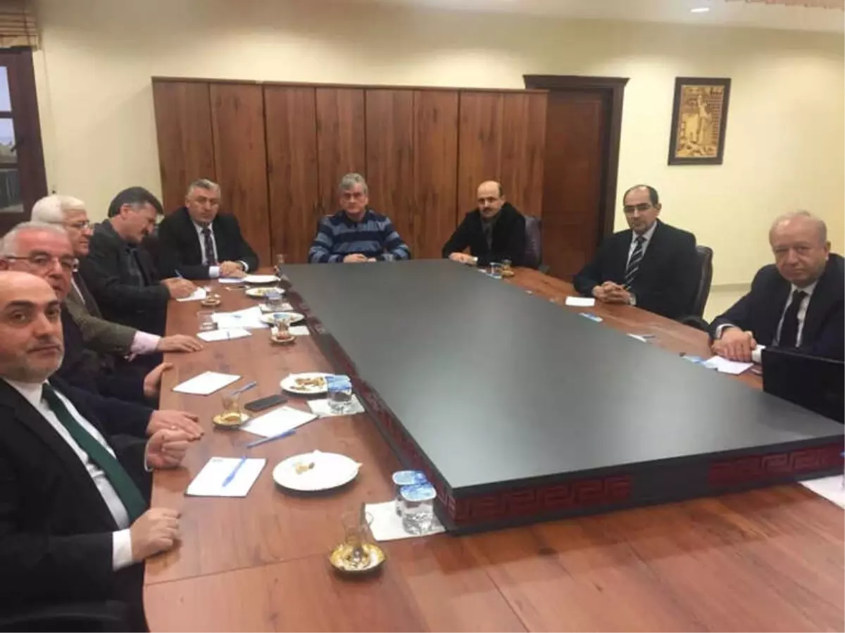 Rize Ticaret Borsasında '2018 Yılı Çay Eylem Planı' Hakkında Bilgilendirme Toplantısı Yapıldı.