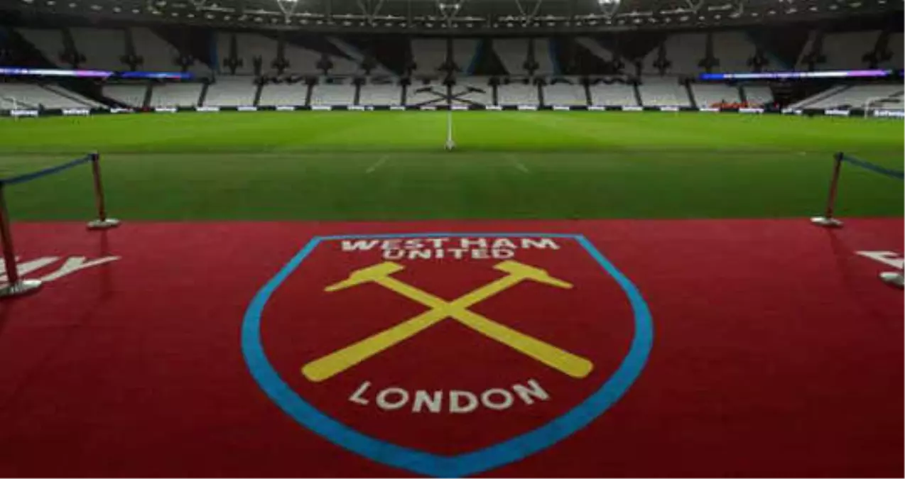 İngiliz Ekibi West Ham United Irkçı Yönetici Tony Henry'i Kovdu