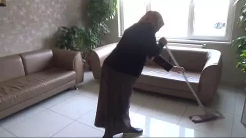 Dr. Şemi Atilla: 'Temizlik Ürünlerini Karıştırmayın' Dr. Şemi Atilla: 'Temizlik Ürünlerini Karıştırmayın'