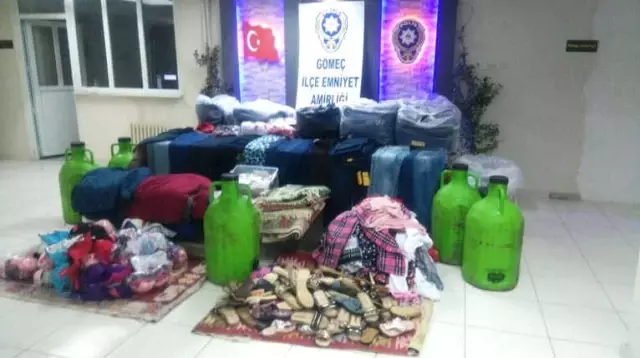 Pazarda Tezgah Kurarak Hırsızlık Yapan Şahıs Suçüstü Yakalandı