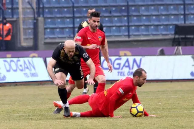Spor Toto Süper Lig: Osmanlıspor: 0 - Kayserispor: 1 (İlk Yarı)