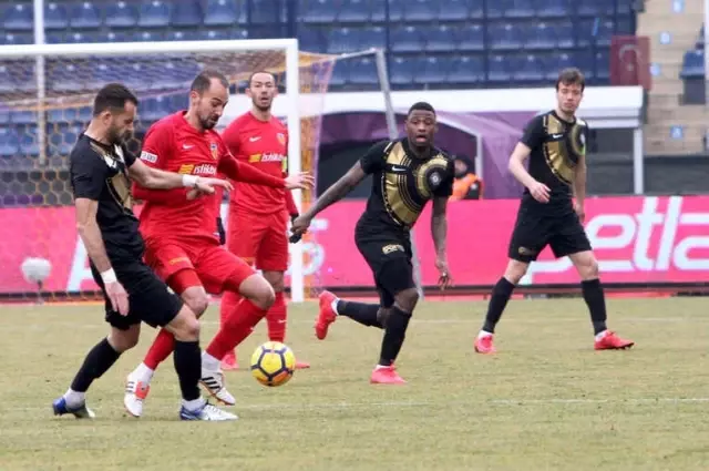 Spor Toto Süper Lig: Osmanlıspor: 0 - Kayserispor: 1 (İlk Yarı)