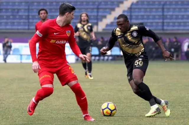 Spor Toto Süper Lig: Osmanlıspor: 0 - Kayserispor: 1 (İlk Yarı)